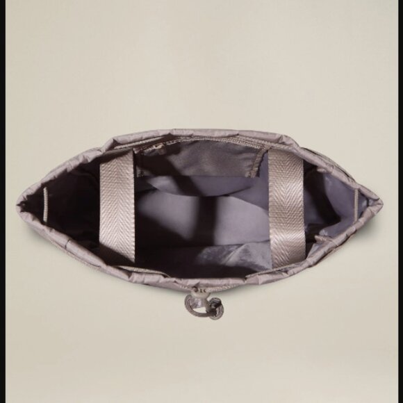 NWOT BEYOND YOGA Convertible Gym Bag Backpack Tote in Birch Retail Price $80.00 - Picture 7 of 13